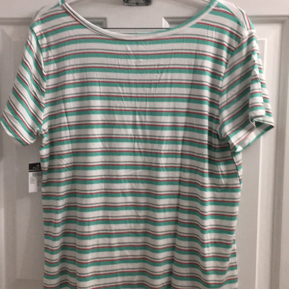 🎉💕BEAUTIFUL BNWT RUE 21 LRG RELAXED TEE TOP💕🎉 - Picture 4 of 8
